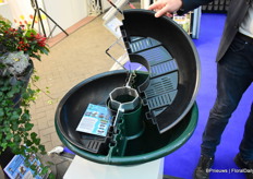 De Bruin PlantPot's waterreservoir from the Laterna. The Laterna was shown for the first time at the IPM.